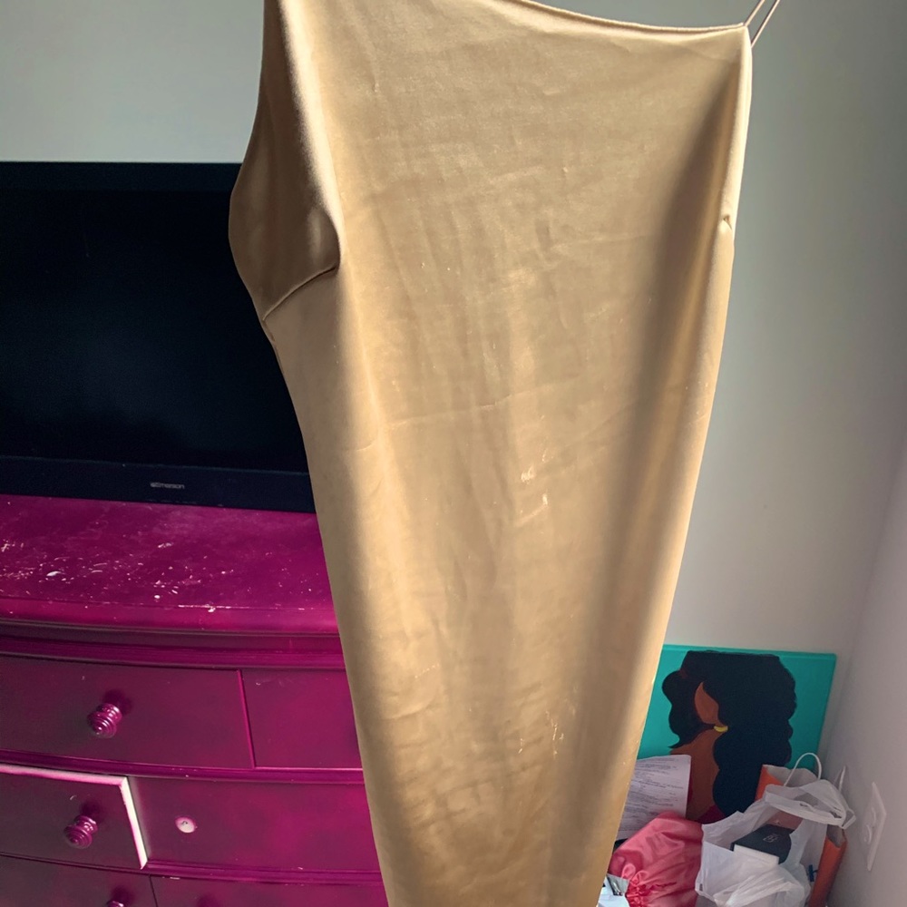 Gold mini dress 😍